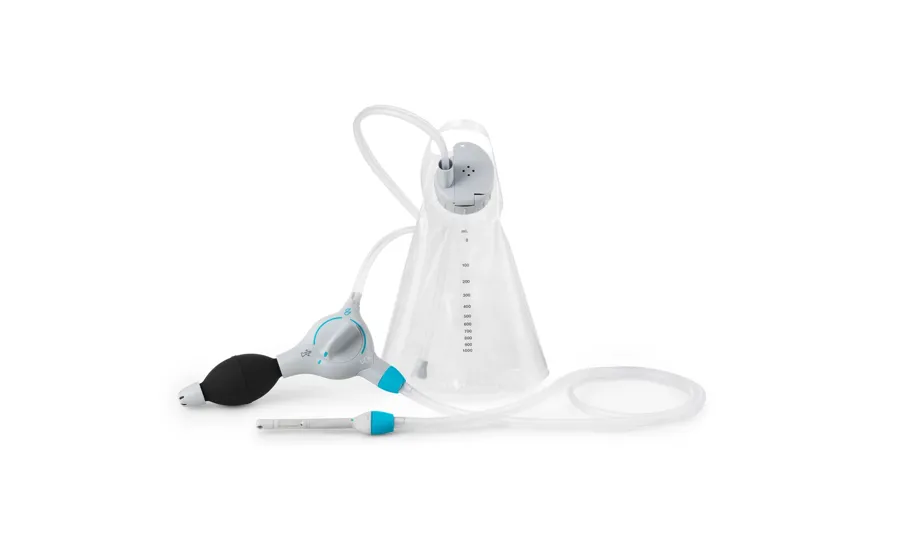 Afbeelding van Peristeen Plus. Peristeen Plus is een hoog volume darmspoelsysteem dat een effectieve oplossing biedt voor chronische verstopping en ongewild verlies van ontlasting en helpt mensen om hun zelfvertrouwen en controle over hun darmen terug te krijgen